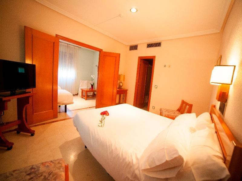 Hospedium Hotel Castilla توريخوس الغرفة الصورة